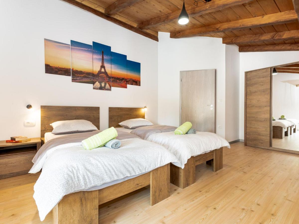 Tranquil Holiday Home In Labin With Private Swimming Pool Room photo